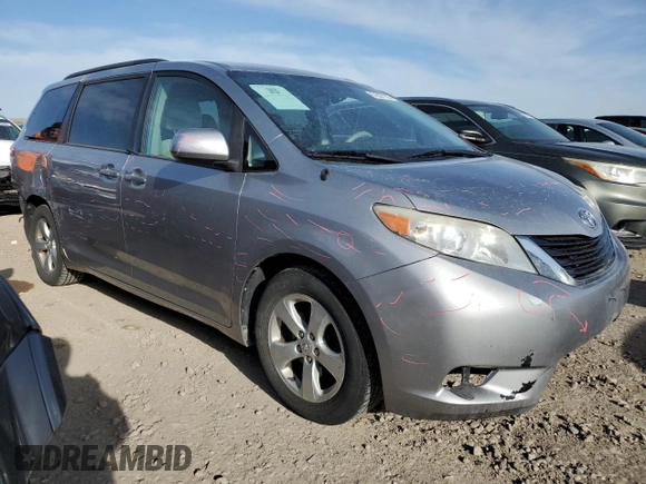 2012 Toyota Sienna LE AAS with VIN 5TDKK3DC4CS266017, listed as a Copart auction lot 51837105 with 88,447 mi miles and Salvage Title. Bid and sale history available at carsss.com. Image 4.