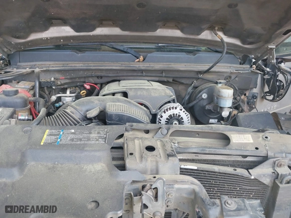 2007 Chevrolet Silverado 1500 LTZ with VIN 2GCEC13J271629085, listed as a IAAI auction lot 41911557 with 275,115 mi miles. Bid and sale history available at carsss.com. Image 10.
