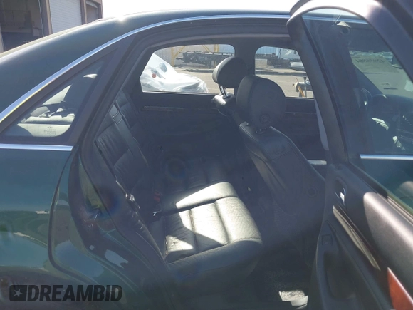 2001 Audi A4 с VIN WAUDH68DX1A084213, выставлен на аукционе IAAI как лот 42056884 с пробегом 80 612 миль миль и . История ставок и продаж доступна на DreamBid. Изображение 8.