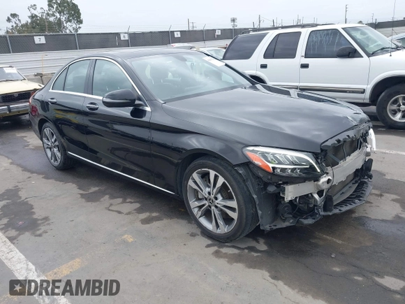 2019 Mercedes-Benz C 300 with VIN 55SWF8DB2KU298654, listed as a IAAI auction lot 42153735 with 58,260 mi miles and . Bid and sale history available at DreamBid. Image 1.