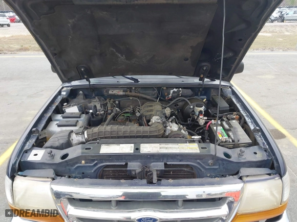 2000 Ford Ranger XL with VIN 1FTYR14X8YTA76453, listed as a IAAI auction lot 41851341 with 124,886 mi miles. Bid and sale history available at carsss.com. Image 10.