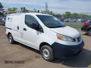 2017 Nissan NV200 SV z VIN 3N6CM0KN1HK712903, wystawiony jako IAAI lot #42112279 z przebiegiem 160 309 mil mil oraz . Historia ofert i sprzedaży dostępna na DreamBid. Obrazek 1.
