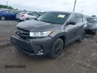 2017 Toyota Highlander XLE with VIN 5TDJZRFH6HS417613, listed as a IAAI auction lot 42440157 with 84,480 mi miles and . Bid and sale history available at DreamBid. Image 17.