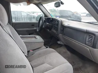 2005 Chevrolet Tahoe LS with VIN 1GNEC13V85R130838, listed as a IAAI auction lot 42408116 with Not provided miles and . Bid and sale history available at DreamBid. Image 5.