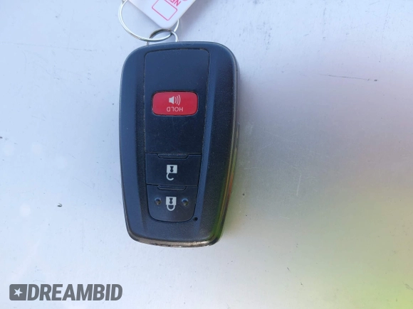 2019 Toyota RAV4 XLE with VIN JTMW1RFV9KD003246, listed as a IAAI auction lot 42115291 with 81,910 mi miles. Bid and sale history available at carsss.com. Image 11.