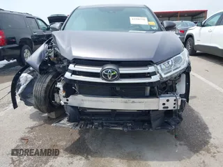 2019 Toyota Highlander LE with VIN 5TDBZRFH6KS718068, listed as a IAAI auction lot 42296326 with Not provided miles and . Bid and sale history available at DreamBid. Image 6.