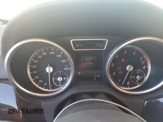 2016 Mercedes-Benz GL with VIN 4JGDF6EE5GA704749, listed as a Copart auction lot 81887864 with 159,367 mi miles and Clean Title. Bid and sale history available at carsss.com. Image 9.
