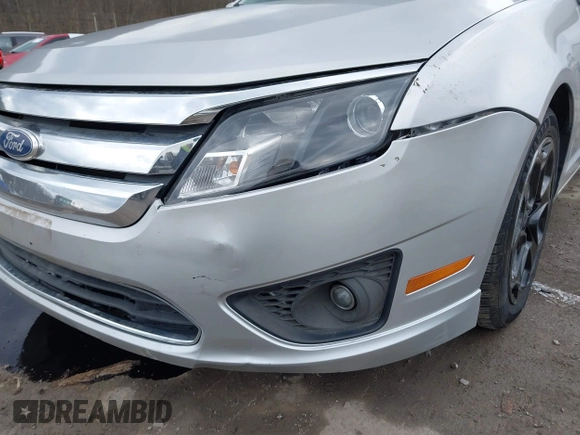 2010 Ford Fusion SE with VIN 3FAHP0HA3AR295047, listed as a IAAI auction lot 41685107 with 131,999 mi miles. Bid and sale history available at carsss.com. Image 18.