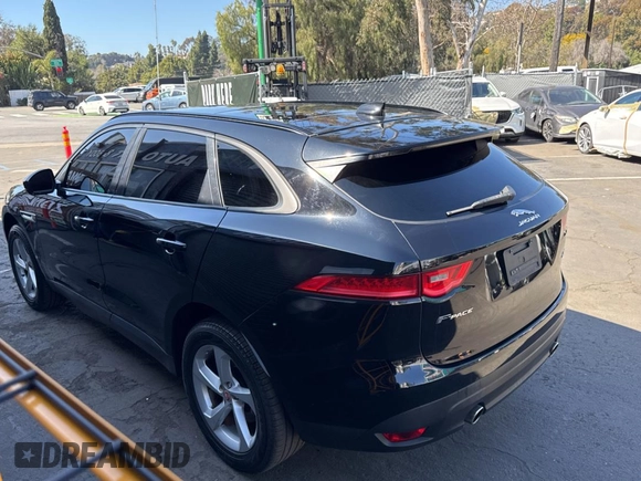 2018 Jaguar F-Pace 30t Premium with VIN SADCJ2GX0JA296016, listed as a Copart auction lot 46682375 with 105,337 mi miles and Clean title. Bid and sale history available at DreamBid. Image 3.