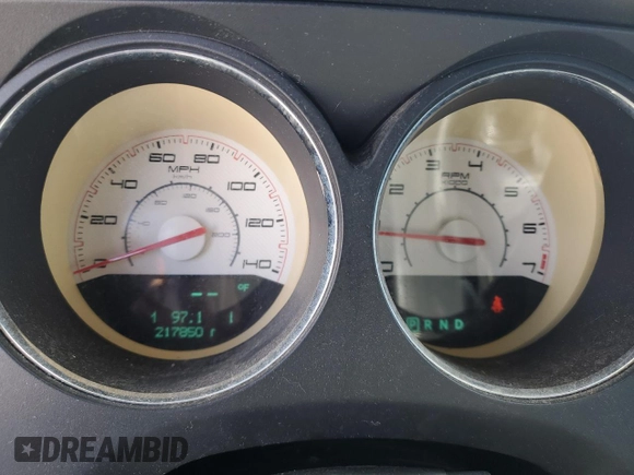 2011 Dodge Challenger z VIN 2B3CJ4DG9BH570202, wystawiony jako Copart lot #73284844 z przebiegiem 217 850 mil mil oraz Szkoda całkowita • Salvage title. Historia ofert i sprzedaży dostępna na DreamBid. Obrazek 9.