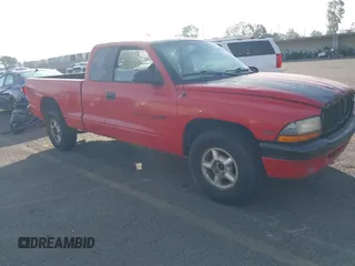 1998 Dodge Dakota with VIN 1B7FL22P5WS569446, listed as a IAAI auction lot 40906924 with 225,507 mi miles. Bid and sale history available at carsss.com. Image 1.