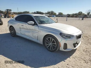2023 BMW 2 Series 230i xDrive with VIN 3MW33CM07P8D21577, listed as a Copart auction lot 80245204 with 27,606 mi miles and Salvage Title. Bid and sale history available at carsss.com. Image 4.