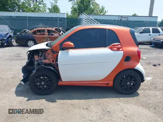 2016 Smart fortwo Passion with VIN WMEFJ5DA7GK079058, listed as a IAAI auction lot 42415044 with 42,279 mi miles and . Bid and sale history available at DreamBid. Image 14.