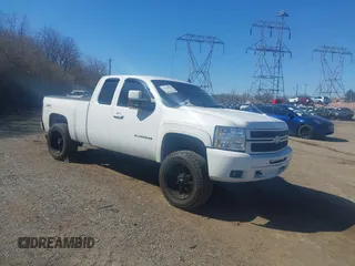 2013 Chevrolet Silverado 1500 LTZ with VIN 1GCRKTE76DZ217577, listed as a IAAI auction lot 41761032 with 158,897 mi miles and . Bid and sale history available at DreamBid. Image 1.