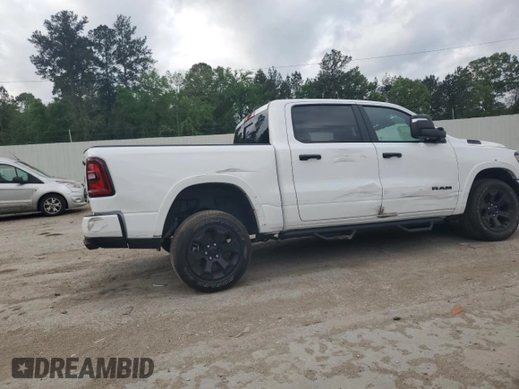 2025 Ram 1500 Big Horn с VIN 1C6RREFP6SN612912, выставлен на аукционе Copart как лот 51626725 с пробегом 3 886 миль миль и Списание • Salvage title. История ставок и продаж доступна на DreamBid. Изображение 3.