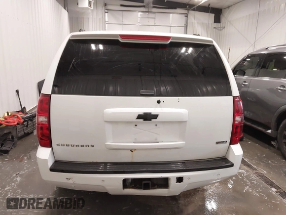 2007 Chevrolet Suburban LT with VIN 1GNFK16307J240138, listed as a IAAI auction lot 42039221 with 212,689 mi miles and . Bid and sale history available at DreamBid. Image 16.