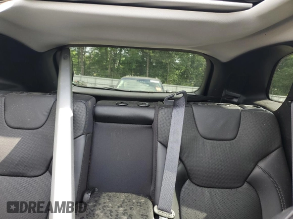 2021 Jeep Cherokee Limited with VIN 1C4PJLDX4MD187701, listed as a Copart auction lot 60745705 with Not provided miles and Non repairable. Bid and sale history available at DreamBid. Image 10.
