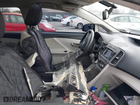 2012 Toyota Venza LE with VIN 4T3BA3BB3CU032348, listed as a IAAI auction lot 41153772 with Not provided miles and . Bid and sale history available at DreamBid. Image 5.