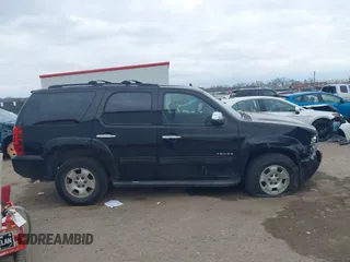 2012 Chevrolet Tahoe LS z VIN 1GNSCAE06CR177058, wystawiony jako IAAI lot #41168492 z przebiegiem 155 819 mil mil oraz . Historia ofert i sprzedaży dostępna na DreamBid. Obrazek 13.
