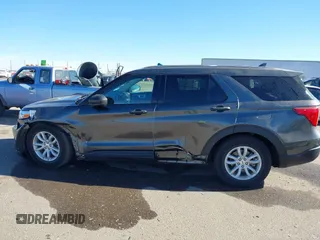 2020 Ford Explorer with VIN 1FMSK8BB3LGC64398, listed as a IAAI auction lot 38070178 with 23,260 mi miles. Bid and sale history available at carsss.com. Image 15.