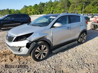 2013 Kia Sportage EX z VIN KNDPC3A21D7385587, wystawiony jako Copart lot #52286835 z przebiegiem 172 043 mil mil oraz Szkoda całkowita • Salvage title. Historia ofert i sprzedaży dostępna na DreamBid. Obrazek 1.