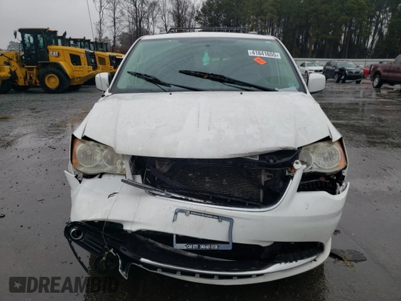 2014 Chrysler Town & Country Touring with VIN 2C4RC1BG0ER218693, listed as a Copart auction lot 41841655 with Not Provided miles and Salvage Title. Bid and sale history available at carsss.com. Image 5.