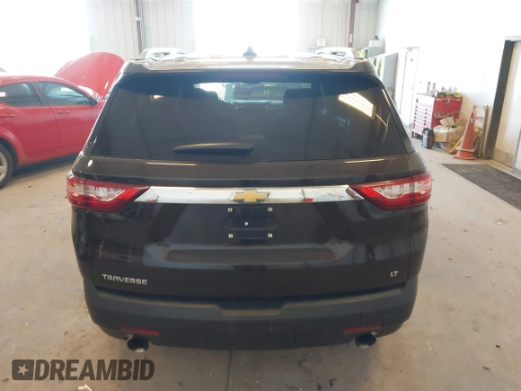 2018 Chevrolet Traverse LT Cloth with VIN 1GNERGKW1JJ260402, listed as a IAAI auction lot 42039202 with 150,831 mi miles. Bid and sale history available at carsss.com. Image 16.