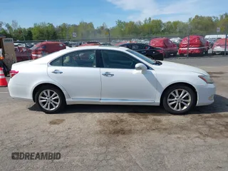 2011 Lexus ES with VIN JTHBK1EG6B2444679, listed as a IAAI auction lot 42181070 with 192,416 mi miles. Bid and sale history available at carsss.com. Image 13.