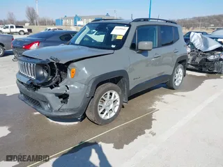 2021 Jeep Renegade Latitude with VIN ZACNJDBB4MPM37523, listed as a IAAI auction lot 41699941 with 47,258 mi miles. Bid and sale history available at carsss.com. Image 18.