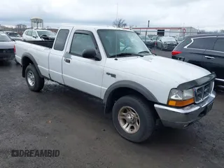2000 Ford Ranger XL with VIN 1FTZR15V2YPC04020, listed as a IAAI auction lot 41799173 with 131,247 mi miles. Bid and sale history available at carsss.com. Image 1.
