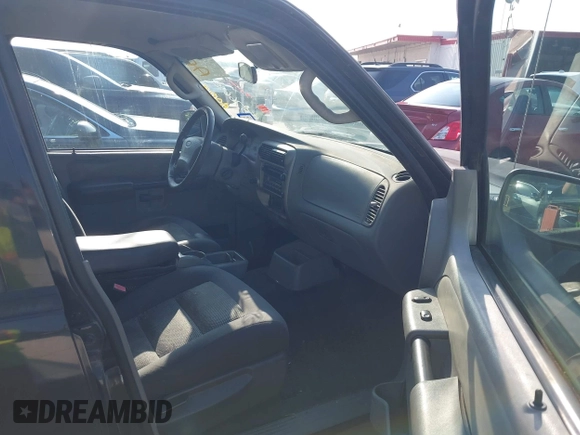 2003 Ford Explorer Sport Trac XLS с VIN 1FMZU67E63UC46723, выставлен на аукционе IAAI как лот 42404152 с пробегом 120 551 миль миль и . История ставок и продаж доступна на DreamBid. Изображение 5.