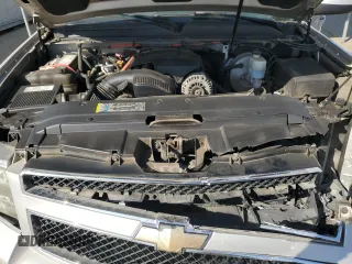 2008 Chevrolet Suburban Commercial with VIN 1GNFC16008R102380, listed as a Copart auction lot 74749604 with 170,711 mi miles and Salvage Title. Bid and sale history available at carsss.com. Image 12.