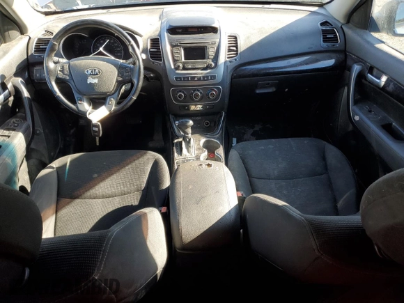 2014 Kia Sorento LX with VIN 5XYKTCA68EG532313, listed as a Copart auction lot 49613145 with 167,534 mi miles and Clean Title. Bid and sale history available at DreamBid. Image 8.