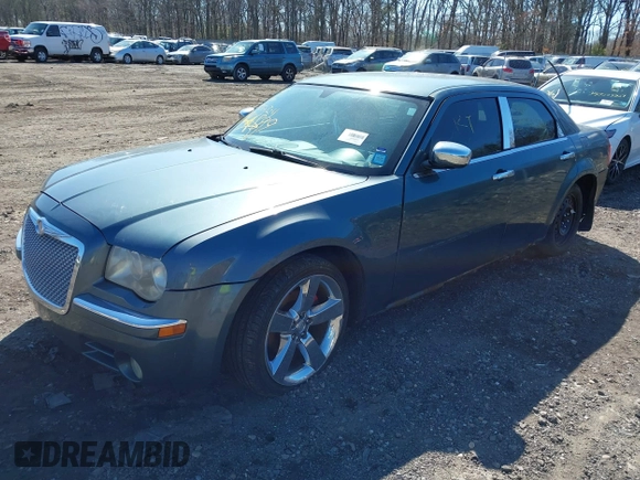 2005 Chrysler 300 with VIN 2C3JA53GX5H188833, listed as a IAAI auction lot 41906889 with 999,999 mi miles. Bid and sale history available at carsss.com. Image 2.