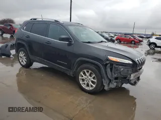 2017 Jeep Cherokee Latitude with VIN 1C4PJLCS6HW641690, listed as a Copart auction lot 44922935 with 143,024 mi miles and Salvage Title. Bid and sale history available at carsss.com. Image 4.