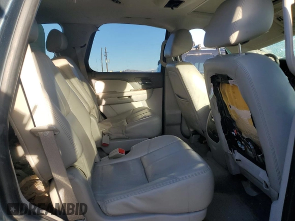 2010 Chevrolet Tahoe LT z VIN 1GNUKBE08AR175617, wystawiony jako Copart lot #48629955 z przebiegiem Nie podano mil oraz Nie do naprawy • Non repairable. Historia ofert i sprzedaży dostępna na DreamBid. Obrazek 11.