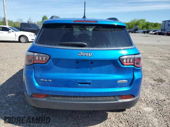 2019 Jeep Compass Latitude z VIN 3C4NJDBB1KT653452, wystawiony jako Copart lot #58297495 z przebiegiem 74 350 mil mil oraz Szkoda całkowita • Salvage title. Historia ofert i sprzedaży dostępna na DreamBid. Obrazek 6.