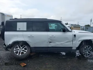 2020 Land Rover Defender HSE z VIN SALE9EEUXL2025865, wystawiony jako IAAI lot #41188195 z przebiegiem 29 756 mil mil oraz . Historia ofert i sprzedaży dostępna na DreamBid. Obrazek 14.