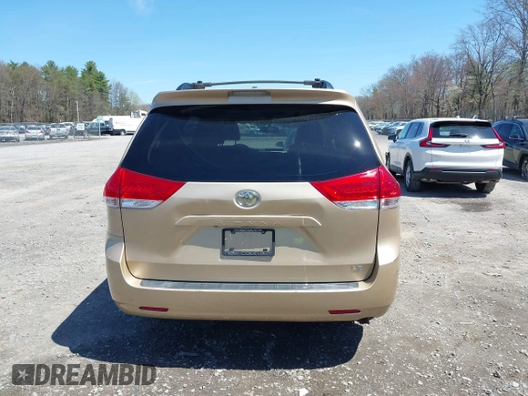 2012 Toyota Sienna LE AAS with VIN 5TDKK3DC9CS184090, listed as a IAAI auction lot 42123891 with 162,065 mi miles. Bid and sale history available at carsss.com. Image 16.
