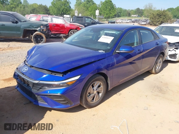 2024 Hyundai Elantra SE with VIN KMHLL4DG9RU829766, listed as a IAAI auction lot 42080095 with 8,711 mi miles and . Bid and sale history available at DreamBid. Image 17.