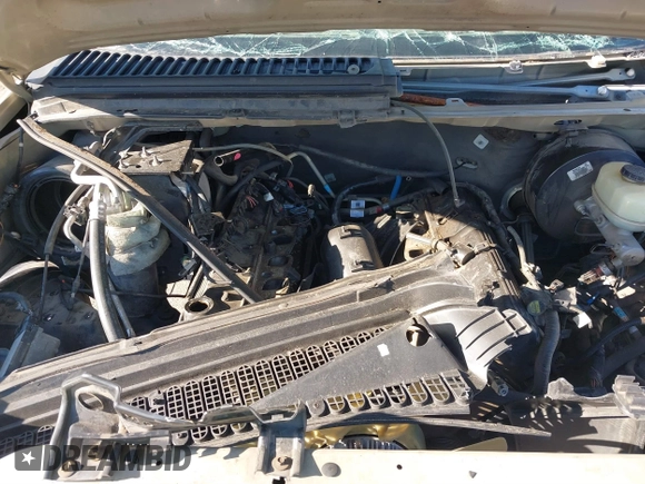 2000 Ford F-250 XL with VIN 1FTNX20S1YEB50213, listed as a IAAI auction lot 41343078 with 90,375 mi miles and . Bid and sale history available at DreamBid. Image 10.