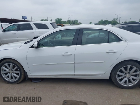 2014 Chevrolet Malibu LT with VIN 1G11E5SL5EF279016, listed as a IAAI auction lot 41910984 with 203,055 mi miles and . Bid and sale history available at DreamBid. Image 13.