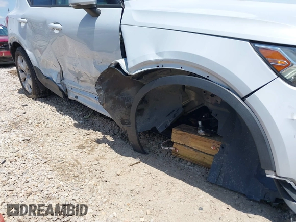 2021 Volvo XC40 Momentum z VIN YV4AC2HK4M2486512, wystawiony jako IAAI lot #42252265 z przebiegiem 56 397 mil mil oraz . Historia ofert i sprzedaży dostępna na DreamBid. Obrazek 6.