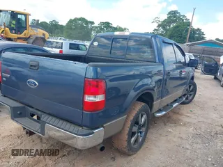 2004 Ford F-150 XLT z VIN 1FTRW12W54KB44828, wystawiony jako IAAI lot #42179442 z przebiegiem 226 441 mil mil oraz . Historia ofert i sprzedaży dostępna na DreamBid. Obrazek 4.