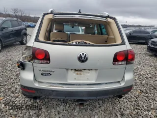 2010 Volkswagen Touareg VR6 with VIN WVGBF7A9XAD002471, listed as a Copart auction lot 83592274 with 202,497 mi miles and Salvage Title. Bid and sale history available at DreamBid. Image 6.