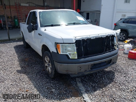 2014 Ford F-150 XL z VIN 1FTEX1CM9EKG17852, wystawiony jako IAAI lot #42483032 z przebiegiem 256 056 mil mil oraz . Historia ofert i sprzedaży dostępna na DreamBid. Obrazek 1.