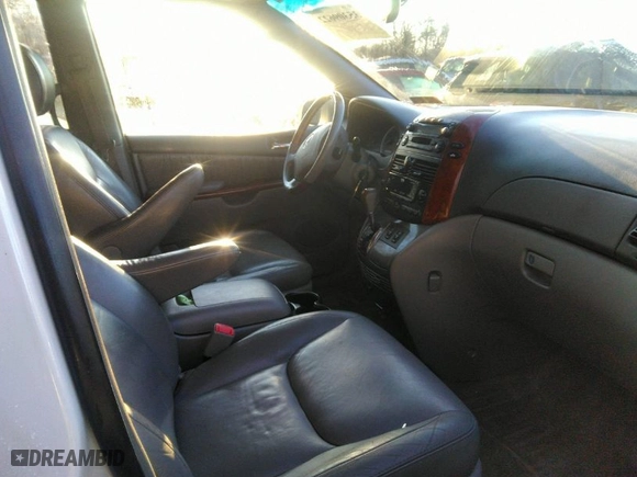 2005 Toyota Sienna XLE with VIN 5TDZA22C85S251649, listed as a IAAI auction lot 35309622 with 145,572 mi miles. Bid and sale history available at carsss.com. Image 5.