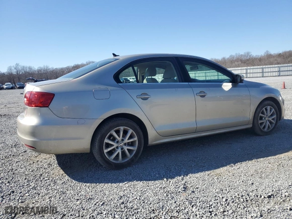 2013 Volkswagen Jetta Sedan SE with VIN 3VWDX7AJXDM303901, listed as a Copart auction lot 48565345 with 147,132 mi miles and Salvage Title. Bid and sale history available at carsss.com. Image 3.