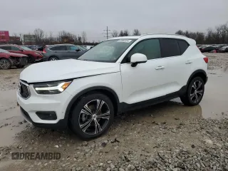 2020 Volvo XC40 Inscription with VIN YV4162ULXL2308902, listed as a Copart auction lot 83963324 with 45,371 mi miles and Salvage Title. Bid and sale history available at DreamBid. Image 1.