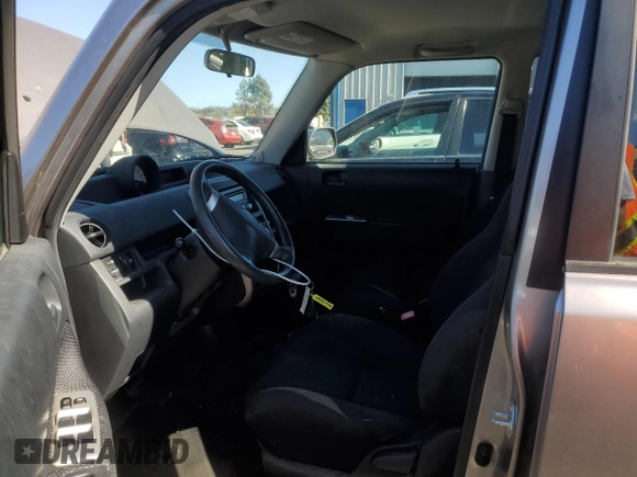 2006 Scion xB with VIN JTLKT324164054415, listed as a Copart auction lot 70829274 with 89,183 mi miles and Salvage Title. Bid and sale history available at DreamBid. Image 7.